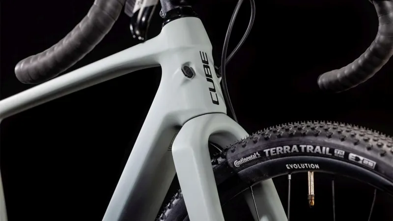 Cube Nuroad Women's C:62 SLX Carbon Gravel Bike in Grey-4